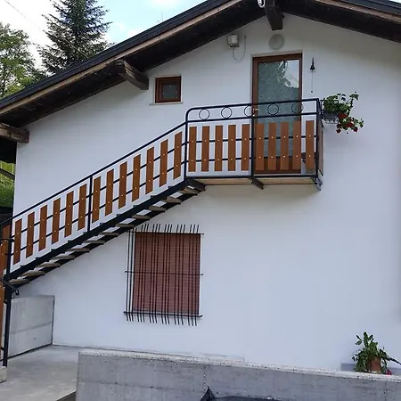 Bed & Breakfast Ai Sassi Sovramonte